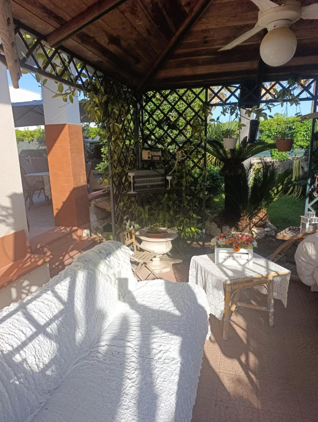 Villa Aurora Ognina Exteriör bild
