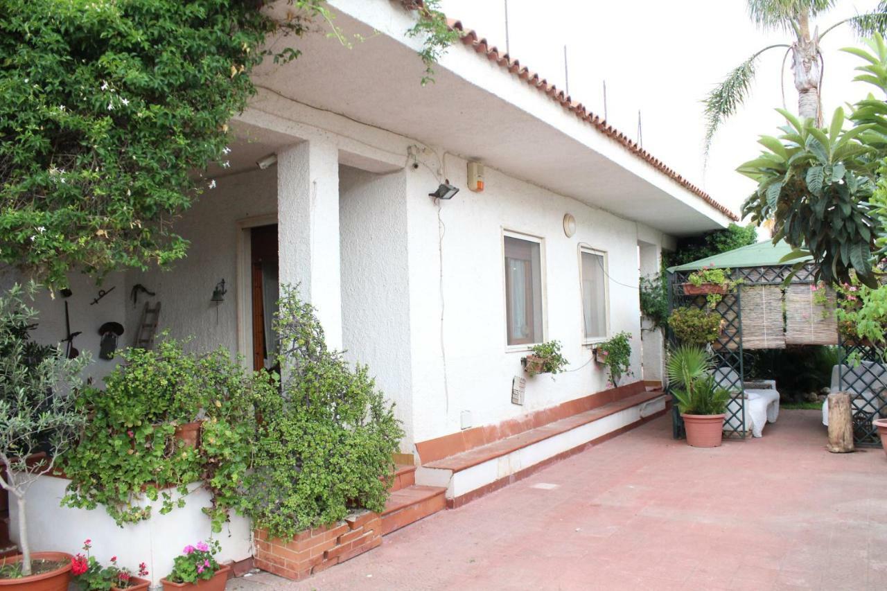Villa Aurora Ognina Exteriör bild
